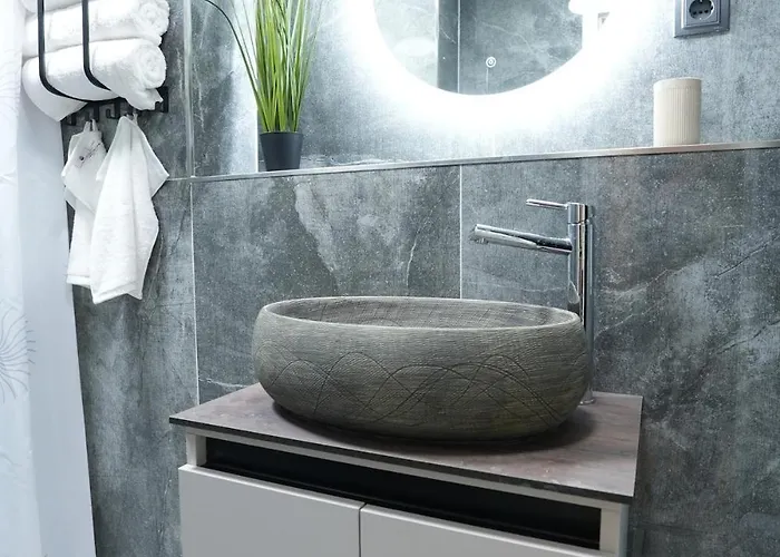 Luxury - Ic - Familienfreundliches ノイヴィート